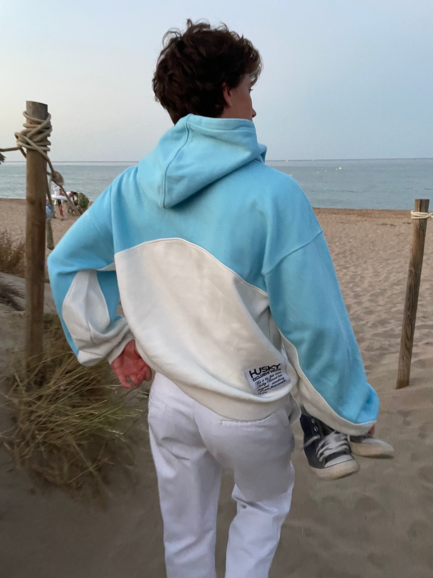 SUDADERA MADE FROM SCRATCH WHITE & BLUE